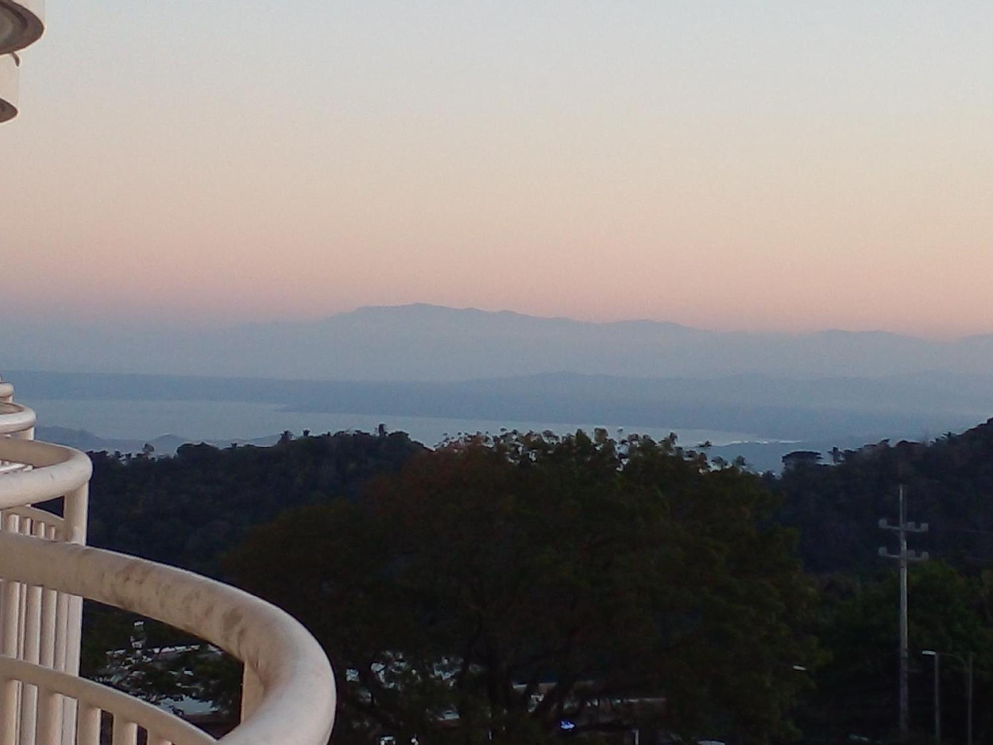 Tagaytay Prime Residences With Swimming Pool & Viewing Deck 大雅台 客房 照片